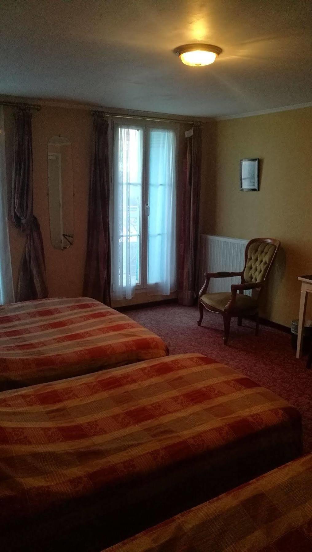 Hotel Emilie رويا المظهر الخارجي الصورة