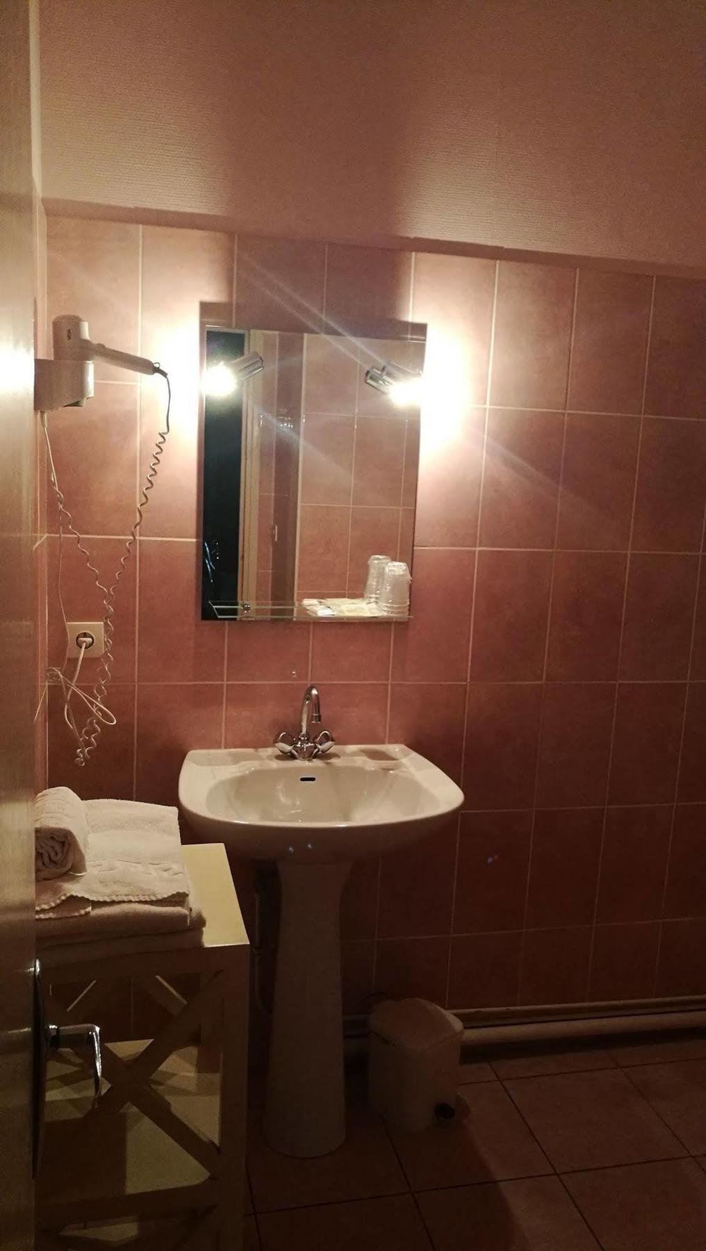 Hotel Emilie رويا المظهر الخارجي الصورة